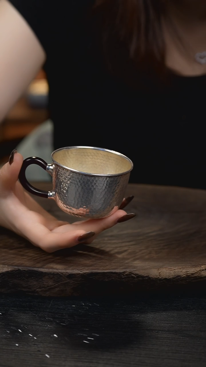 手工999锤纹主人杯银杯