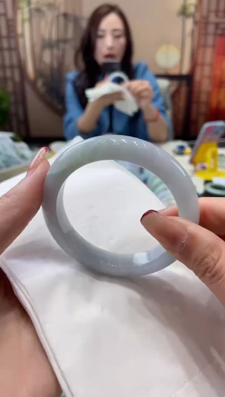 【闪购商品】翡翠手镯未镶嵌00007625