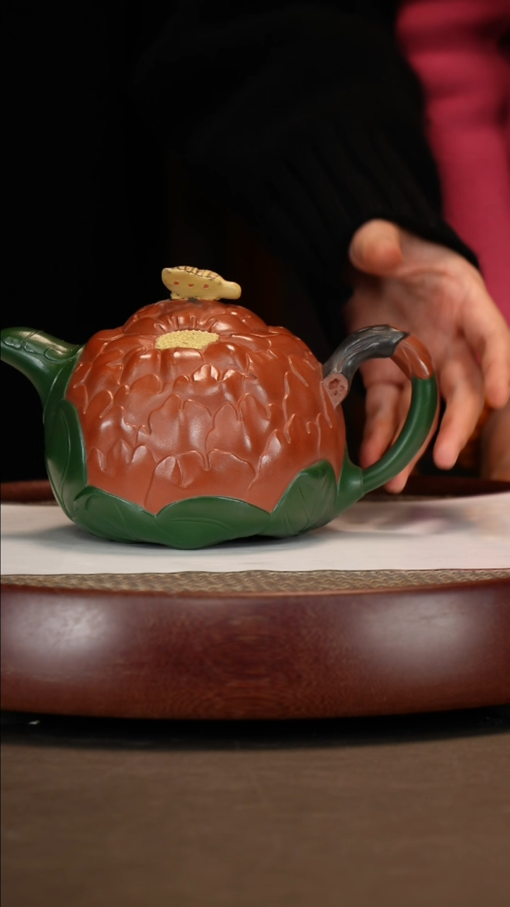 【闪购商品】紫砂茶壶蝶恋花+张杏娟650c