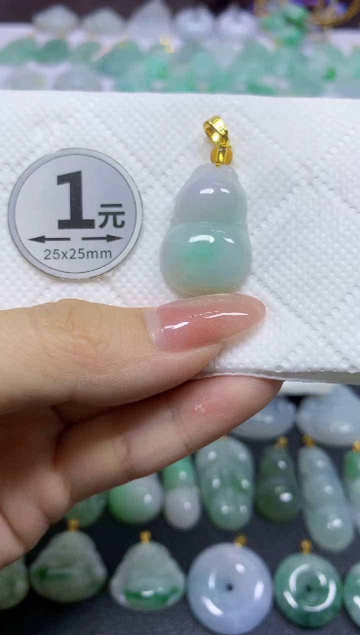 颈饰未镶嵌翡翠天然翡翠A货
