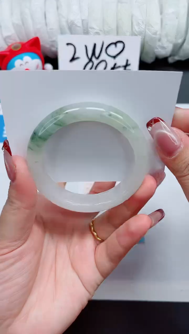 【闪购商品】石英质玉手镯未镶嵌400