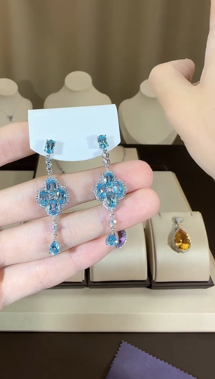 【闪购商品】托帕石耳饰银S925镶嵌设计款4*6mm