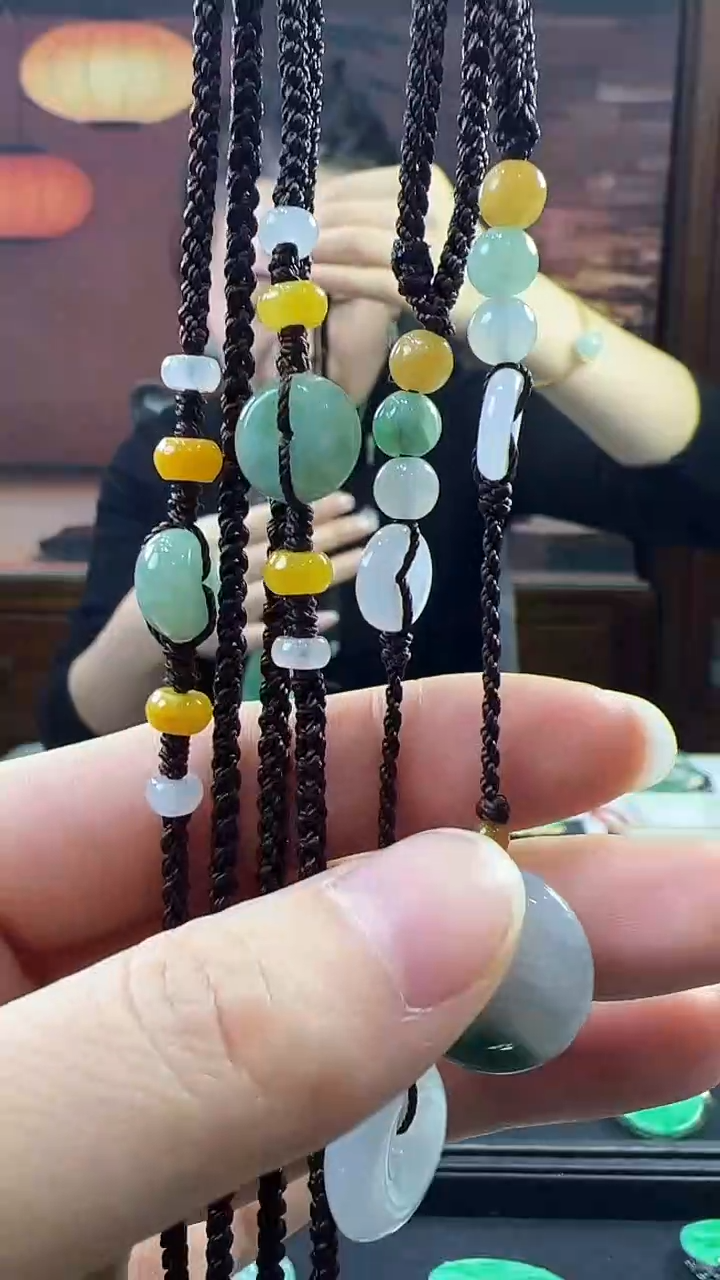 未镶嵌挂件翡翠美背（多样性发其一）