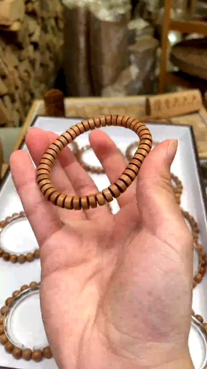 【闪购商品】檀香木其他药片珠手串