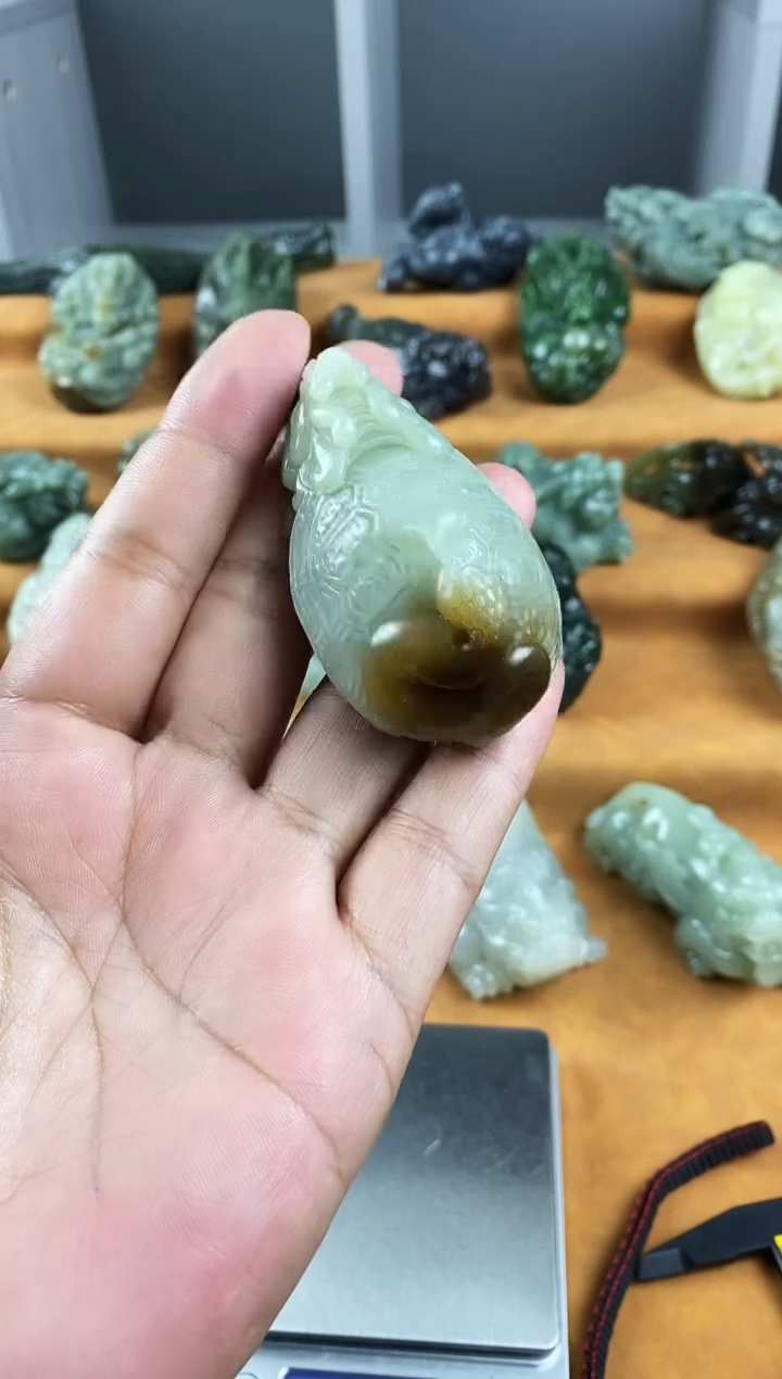 未镶嵌和田玉把件1