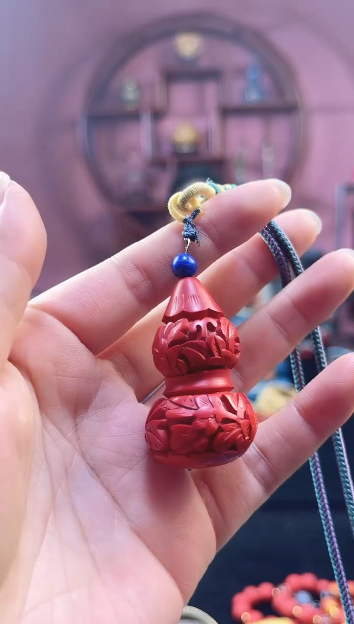 非遗 雕漆花卉葫芦吊坠 带证 