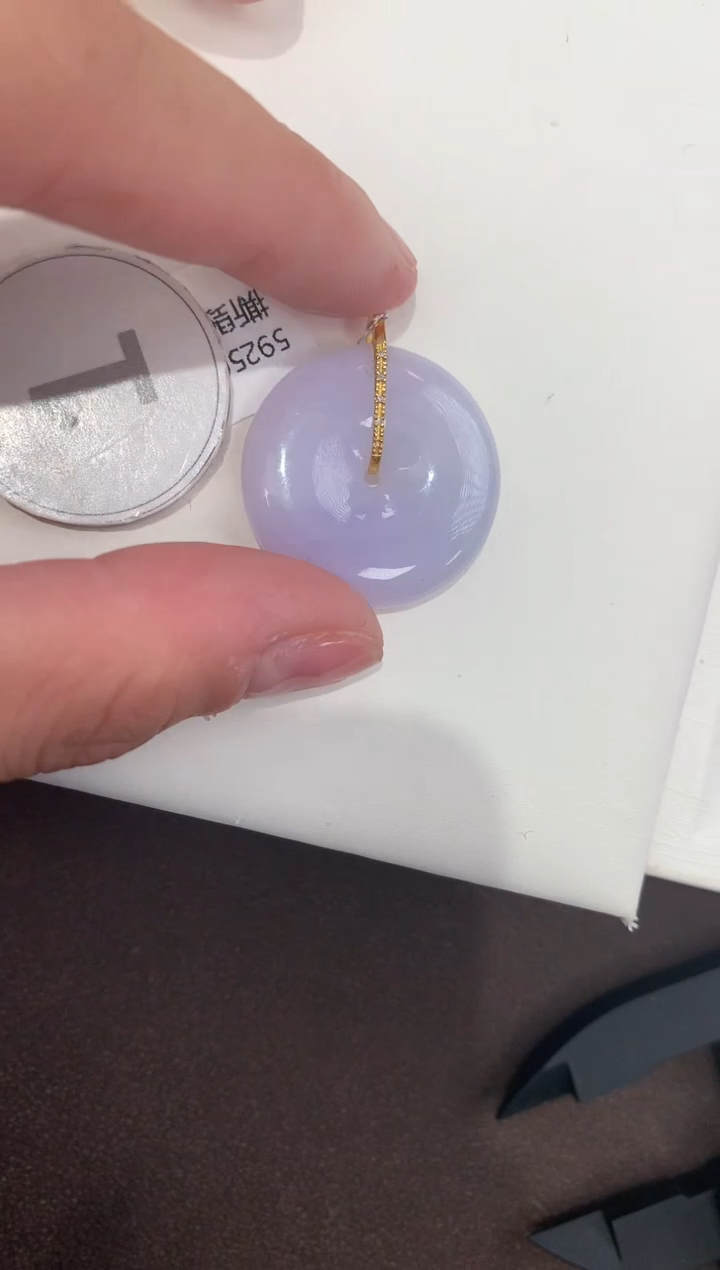 颈饰18K金镶嵌翡翠天然缅甸a货翡翠