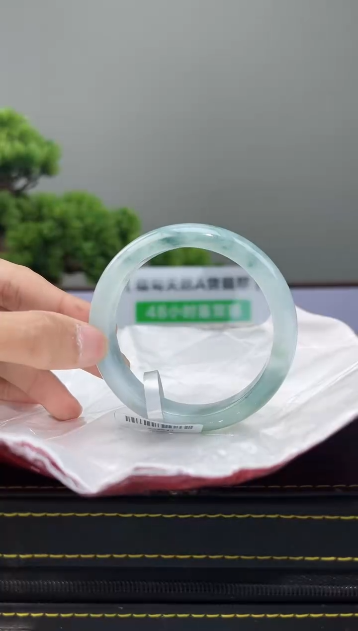 【闪购商品】翡翠手镯未镶嵌手镯4