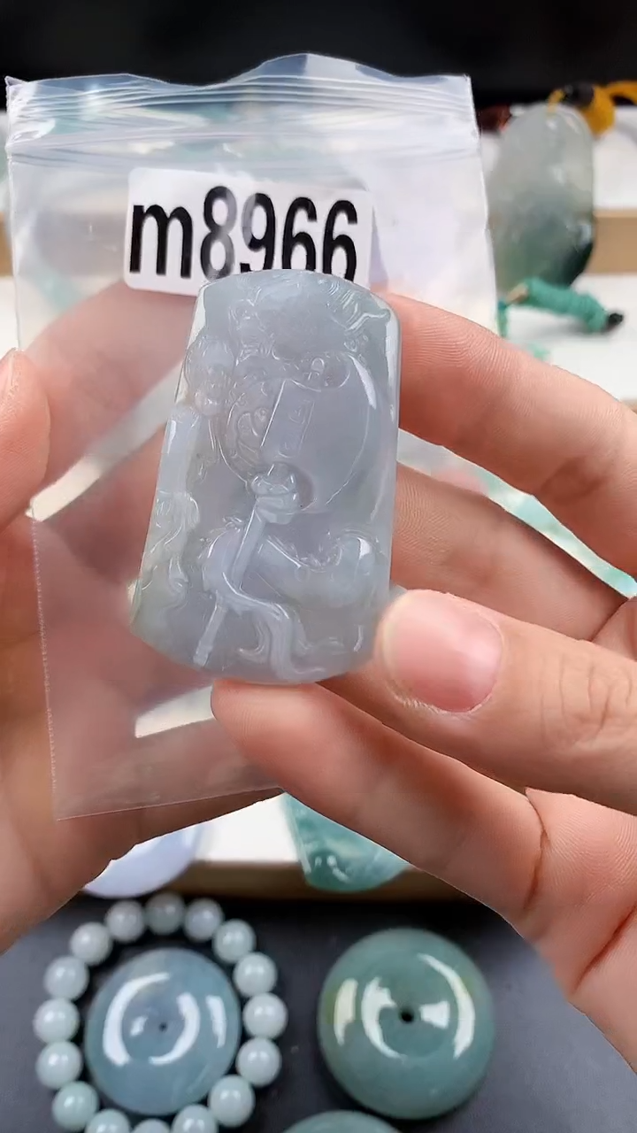 颈饰未镶嵌翡翠天然翡翠吊坠挂件