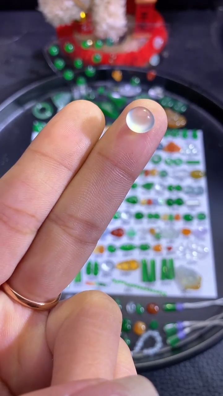 未镶嵌挂件翡翠蛋