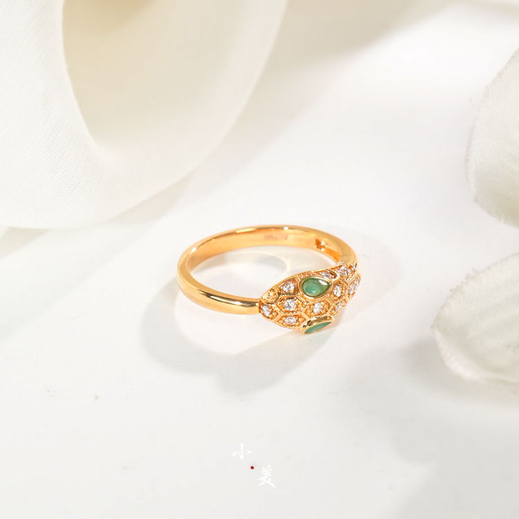 18K金蛇头戒指（多样性发）G4708