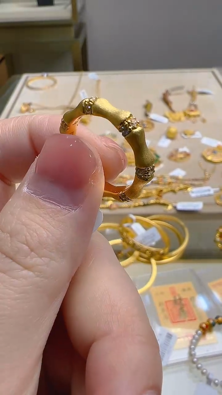 【闪购商品】定制足金戒指/指环多样性发货发一件（克重以证书为准）