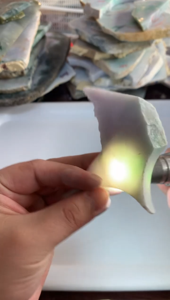 翡翠未镶嵌颈饰0东0翡翠珠宝869