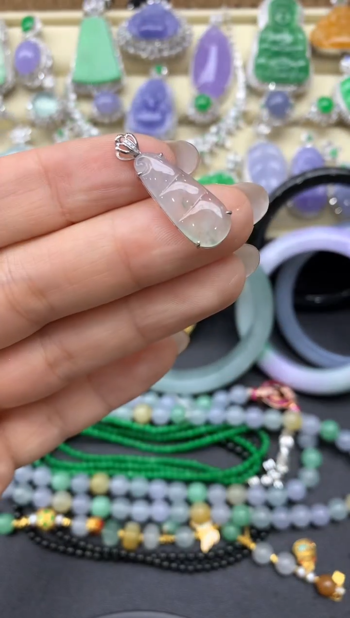 【闪购商品】翡翠颈饰18K金镶嵌109-中国好珍宝