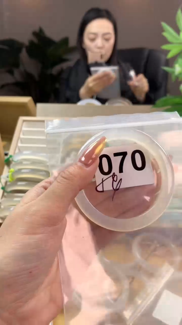 【闪购商品】玛瑙/玉髓手镯未镶嵌070