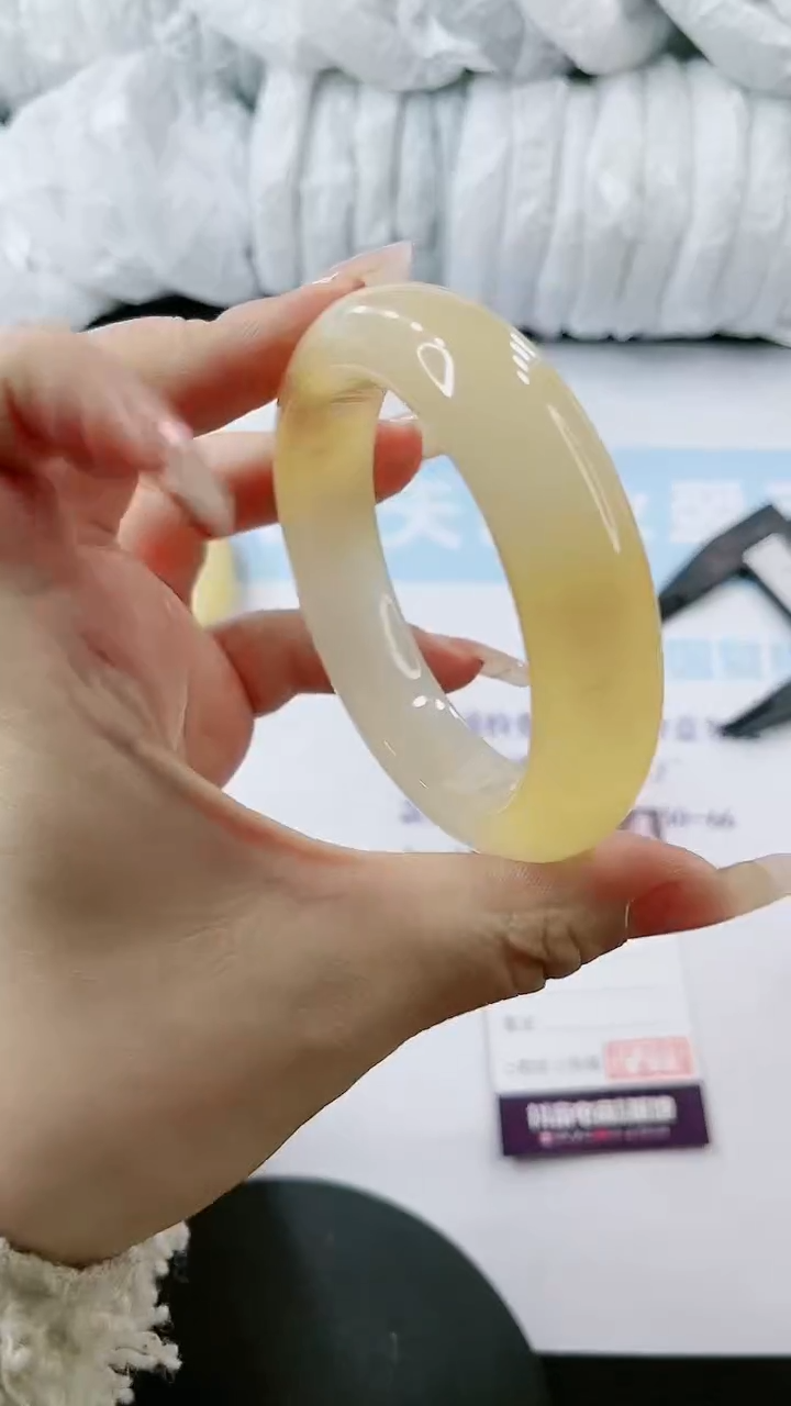 【闪购商品】石英质玉手镯未镶嵌多样性发货C26