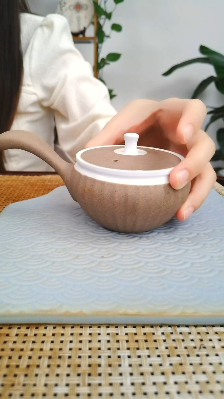 精品粗陶 沙感 侧把壶-- -孤品
