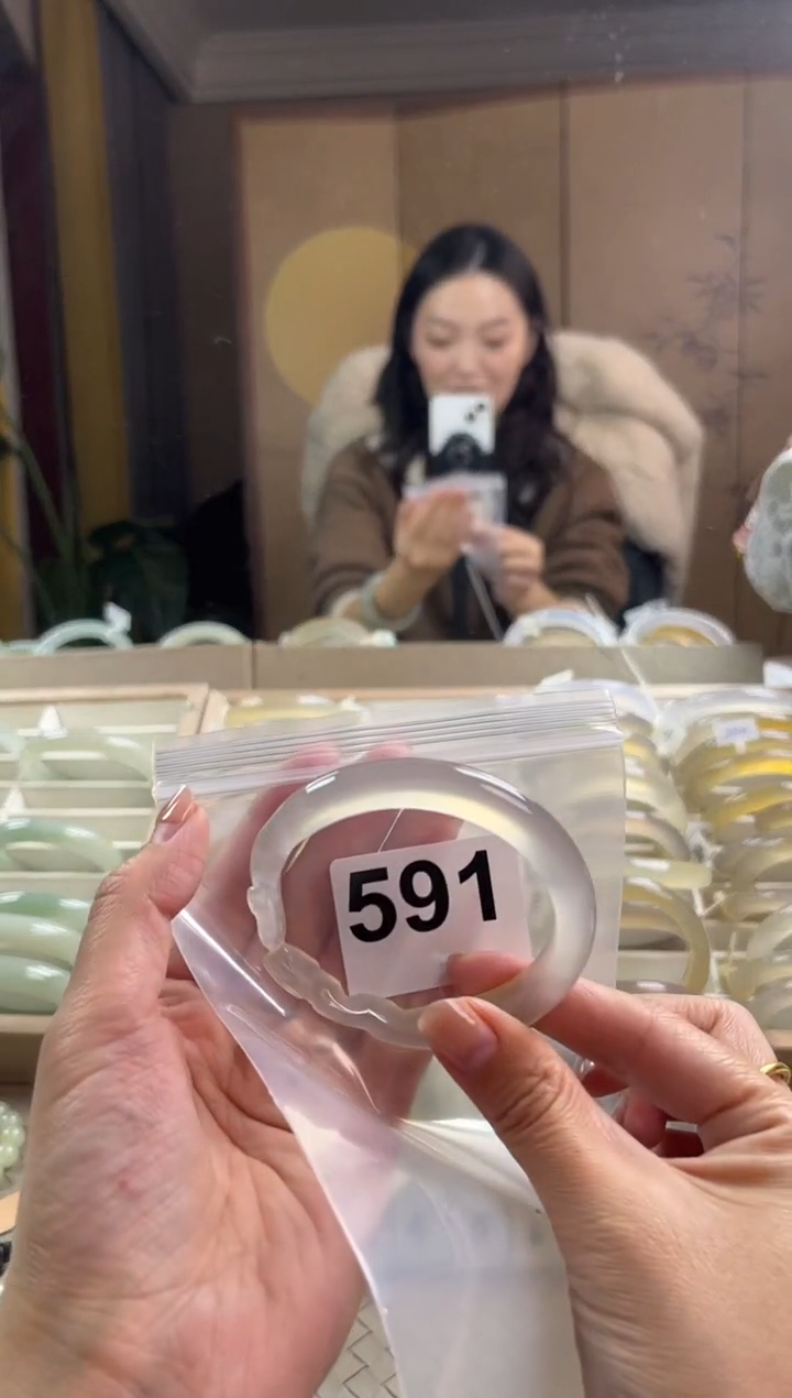 手镯玛瑙/玉髓未镶嵌三*?591