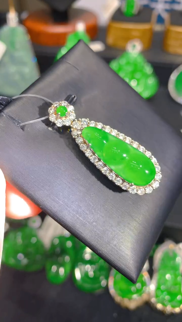 【闪购商品】翡翠颈饰银S925镶嵌38一季1