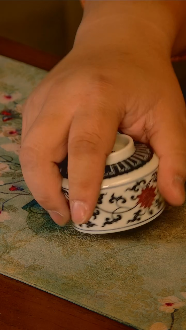 杯手工手绘杯杯很美丽