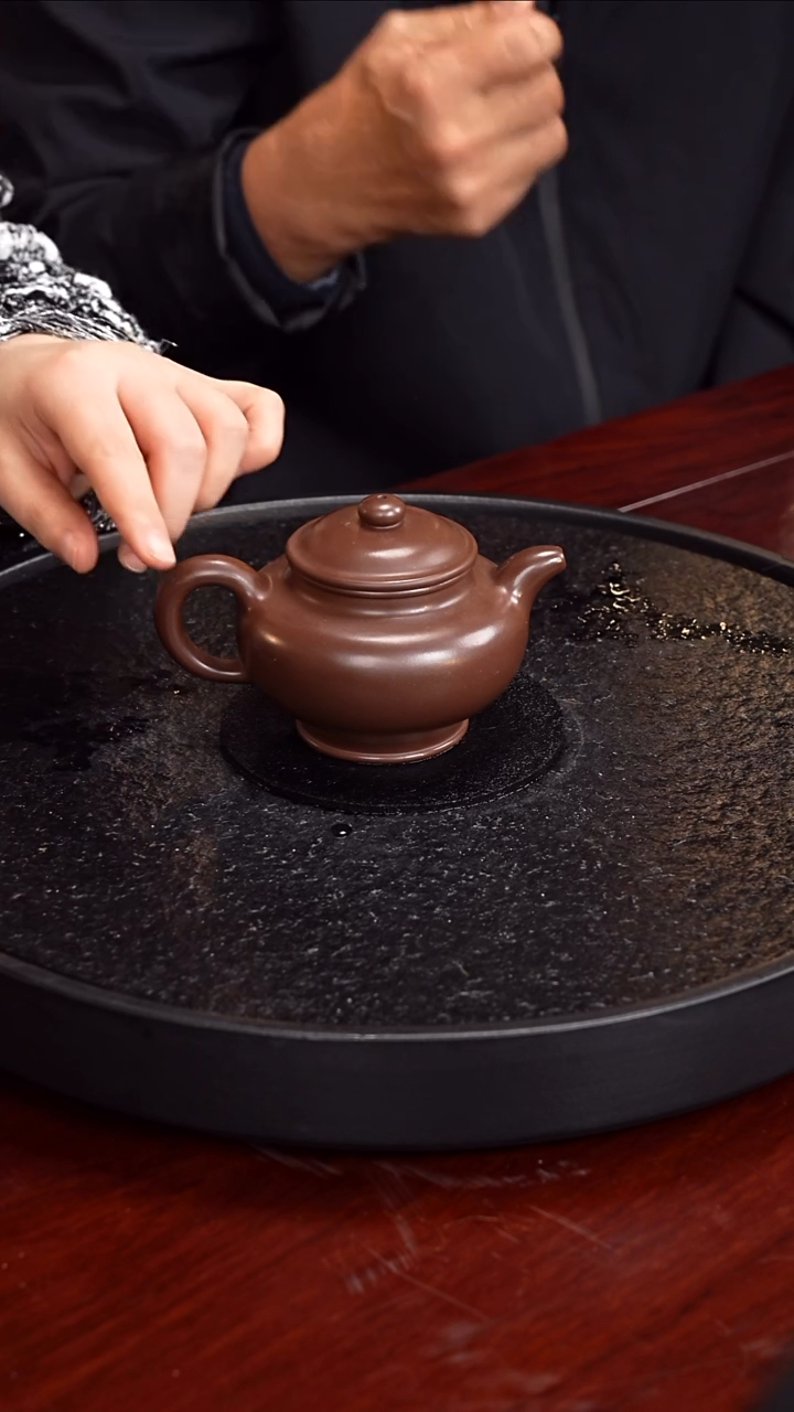 茶壶紫砂顾海荣 掇只35 紫泥 280毫升 配邮票