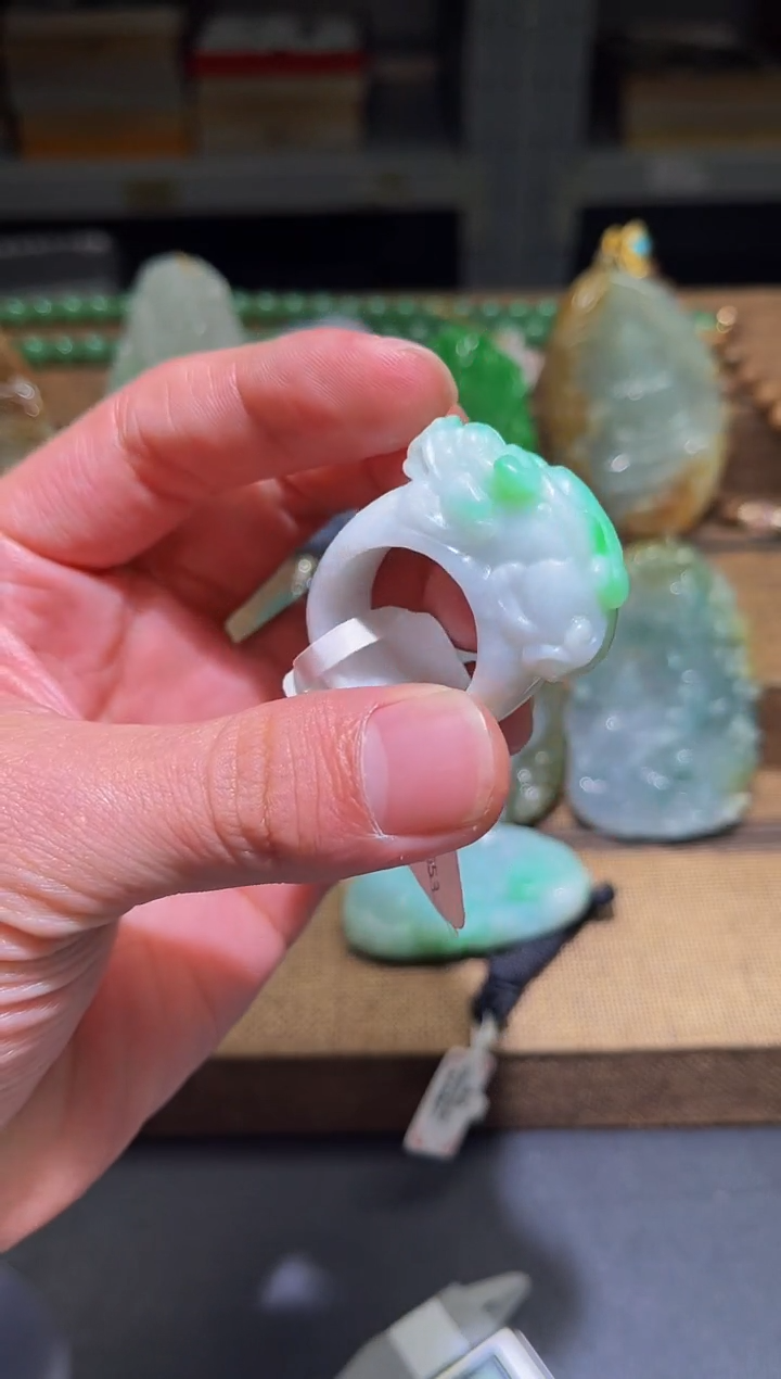 颈饰未镶嵌翡翠MFC1221076