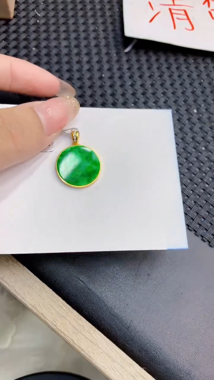 翡翠银S925镶嵌颈饰             8