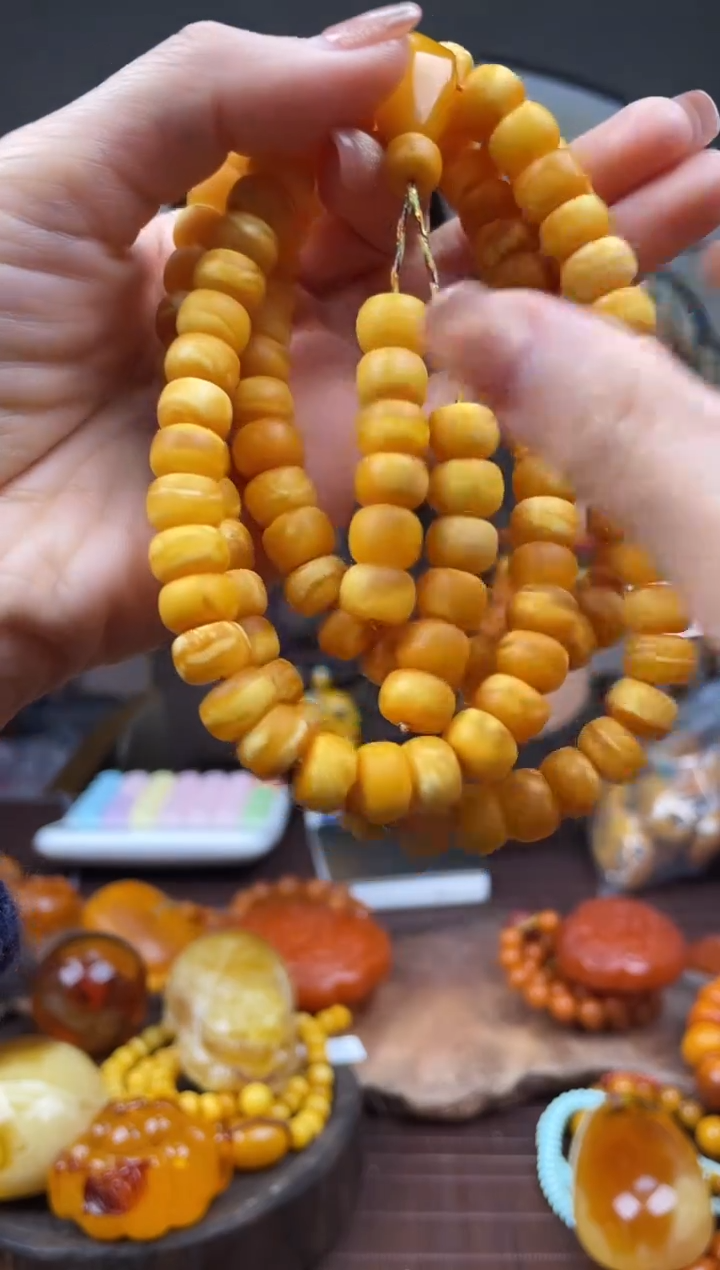 【闪购商品】琥珀裸石未镶嵌首饰 假1赔4 （多样性发货1件