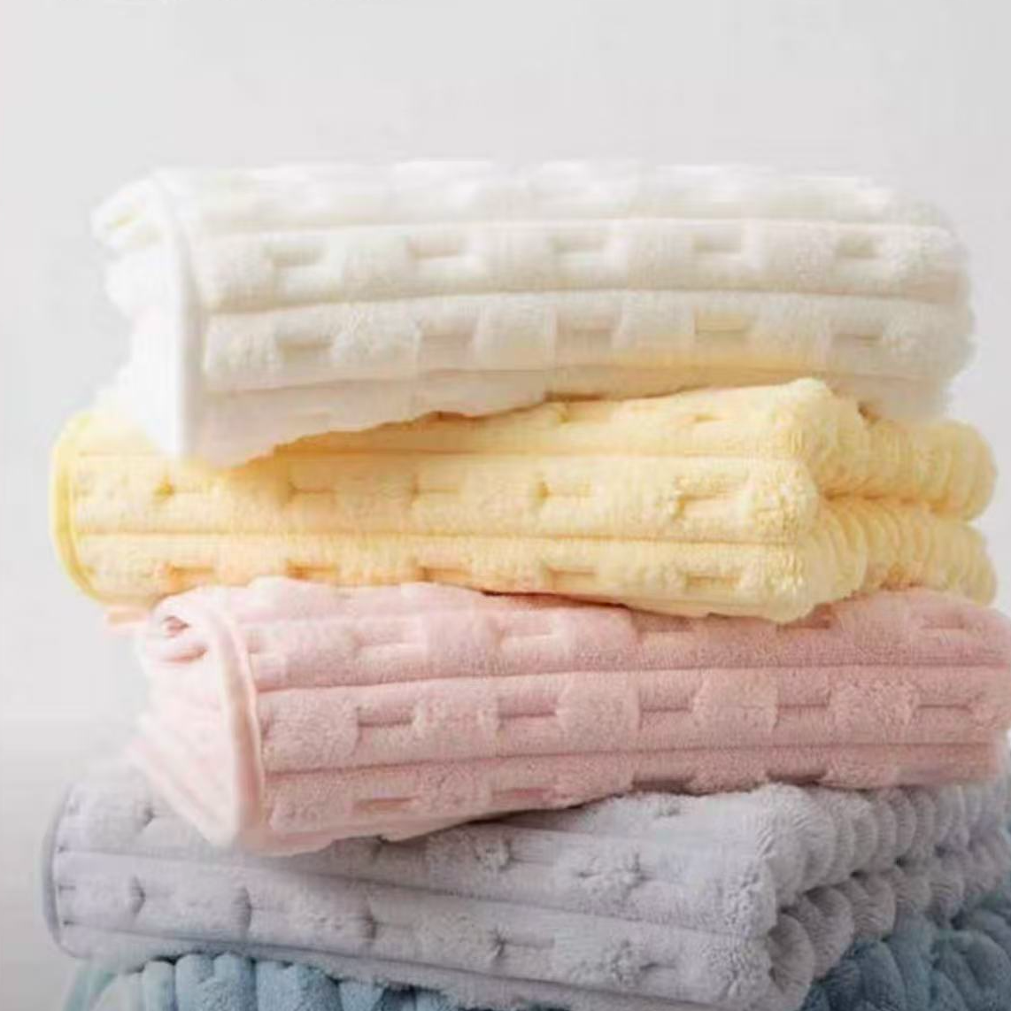 糖果条珊瑚绒家用浴巾不掉毛吸水速干