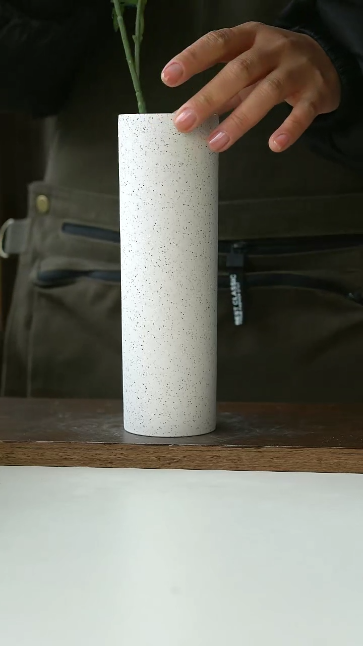 【闪购商品】陶瓷极简泼墨花瓶@4-2@