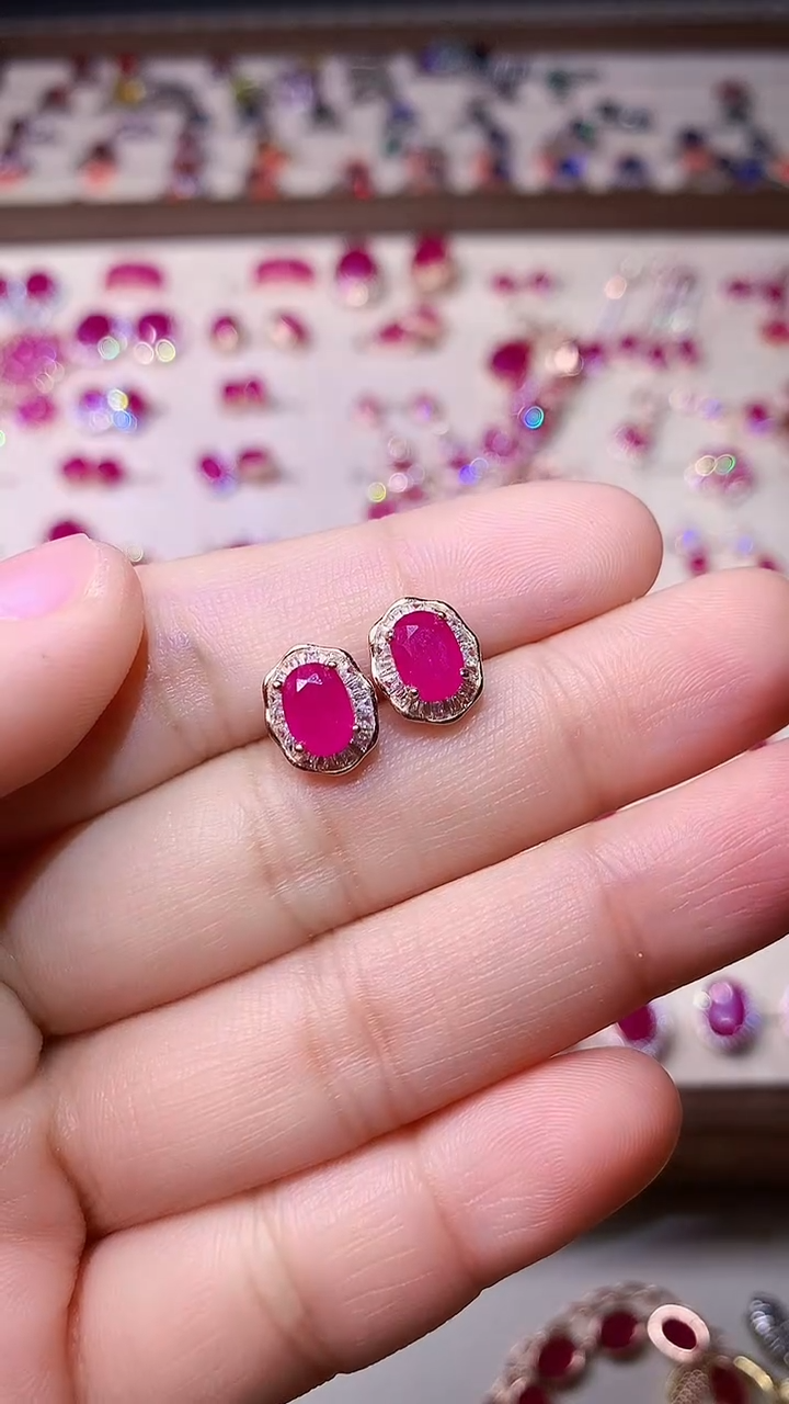 【闪购商品】红宝石耳饰银S925镶嵌000