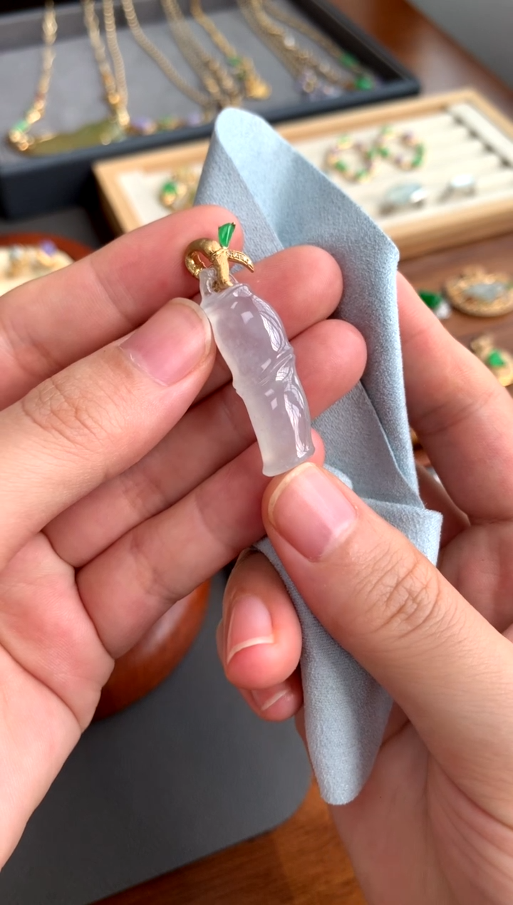 翡翠18K金镶嵌吊坠(赠链)节节高升吊坠（48小时鉴赏）