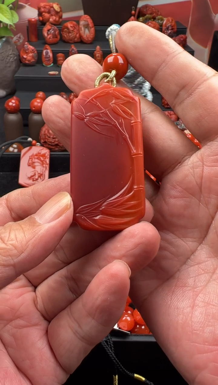 未镶嵌竹排南红玛瑙如**醒竹排