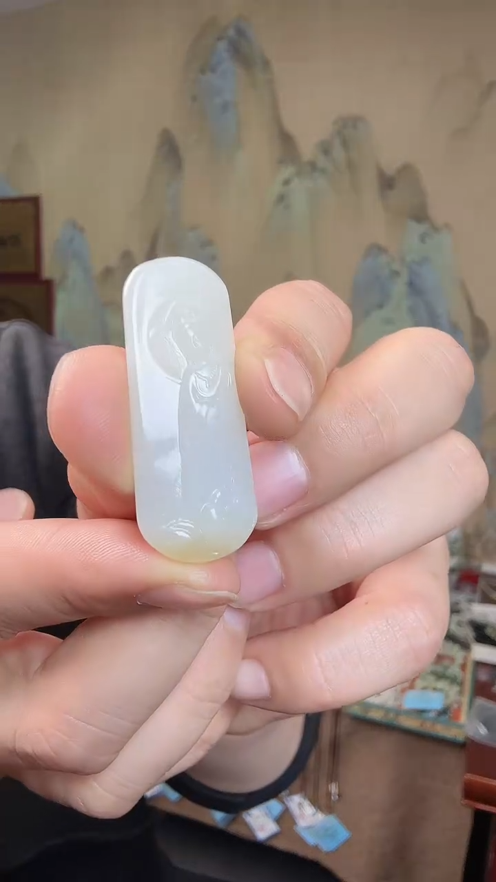 颈饰未镶嵌和田玉.