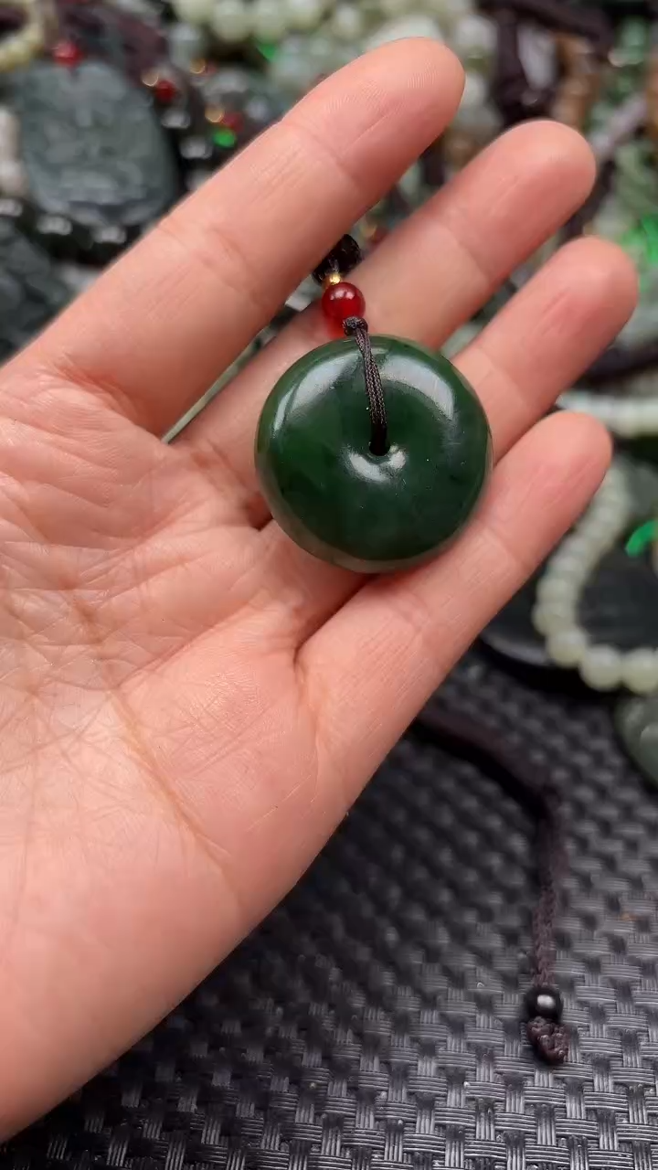 【闪购商品】和田玉颈饰未镶嵌1