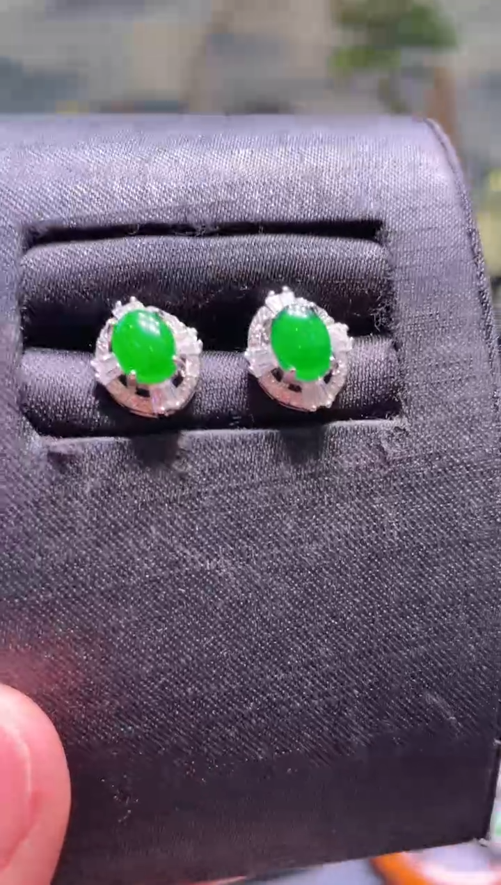 【闪购商品】翡翠耳饰银S925镶嵌A5天然A货翡翠