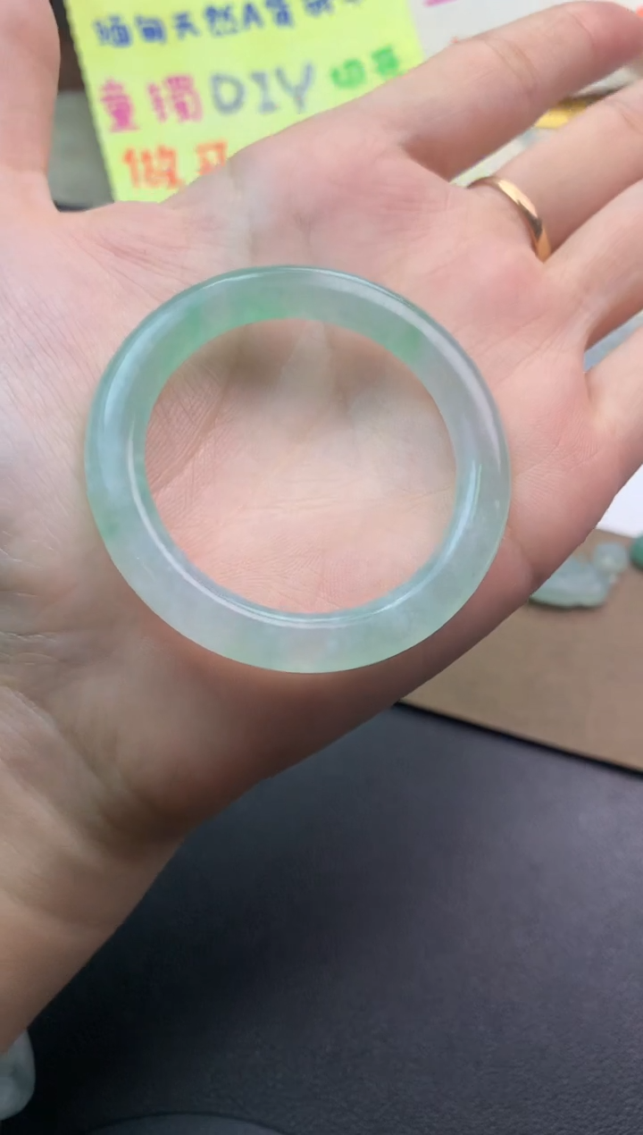 未镶嵌定制翡翠毛货