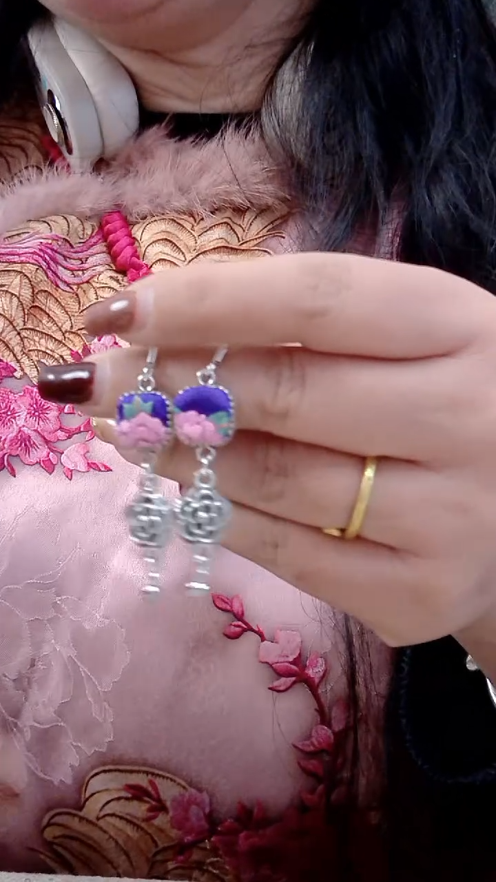 【闪购商品】织绣民族风老绣饰品138