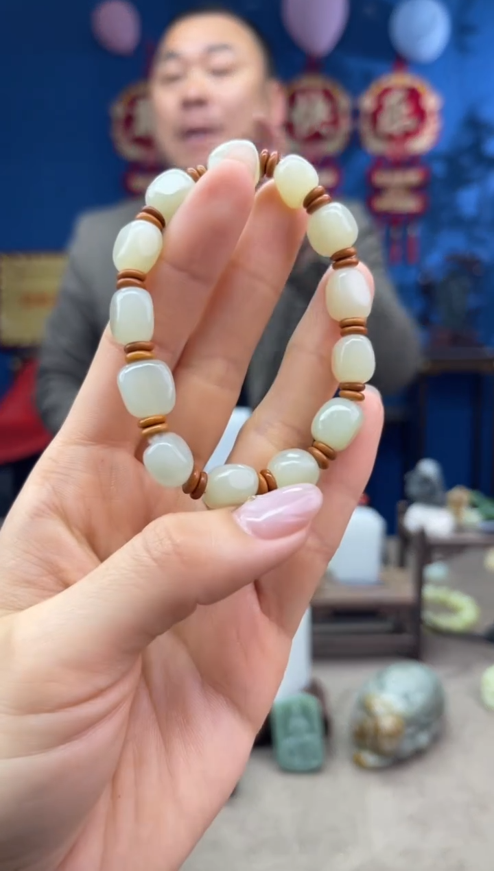 【闪购商品】和田玉颈饰未镶嵌1