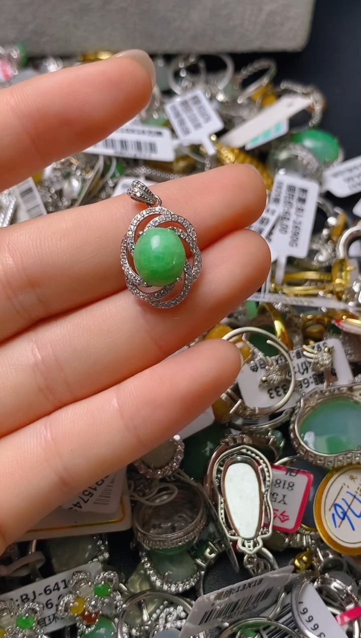 银S925镶嵌戒指翡翠百内无证书