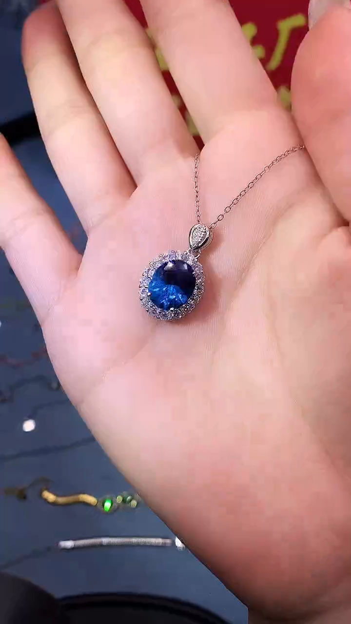 【闪购商品】蓝宝石吊坠(赠链)银S925镶嵌1111