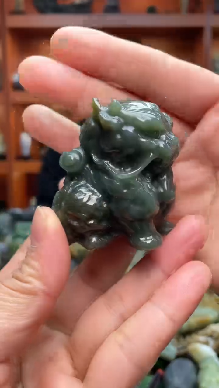 未镶嵌和田玉把件1