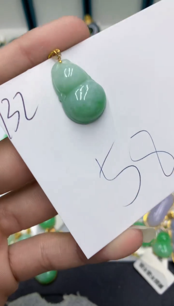 【闪购商品】翡翠颈饰18K金镶嵌翡翠