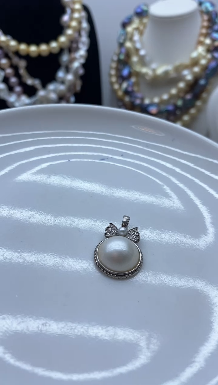 【闪购商品】淡水珍珠颈饰钛钢105