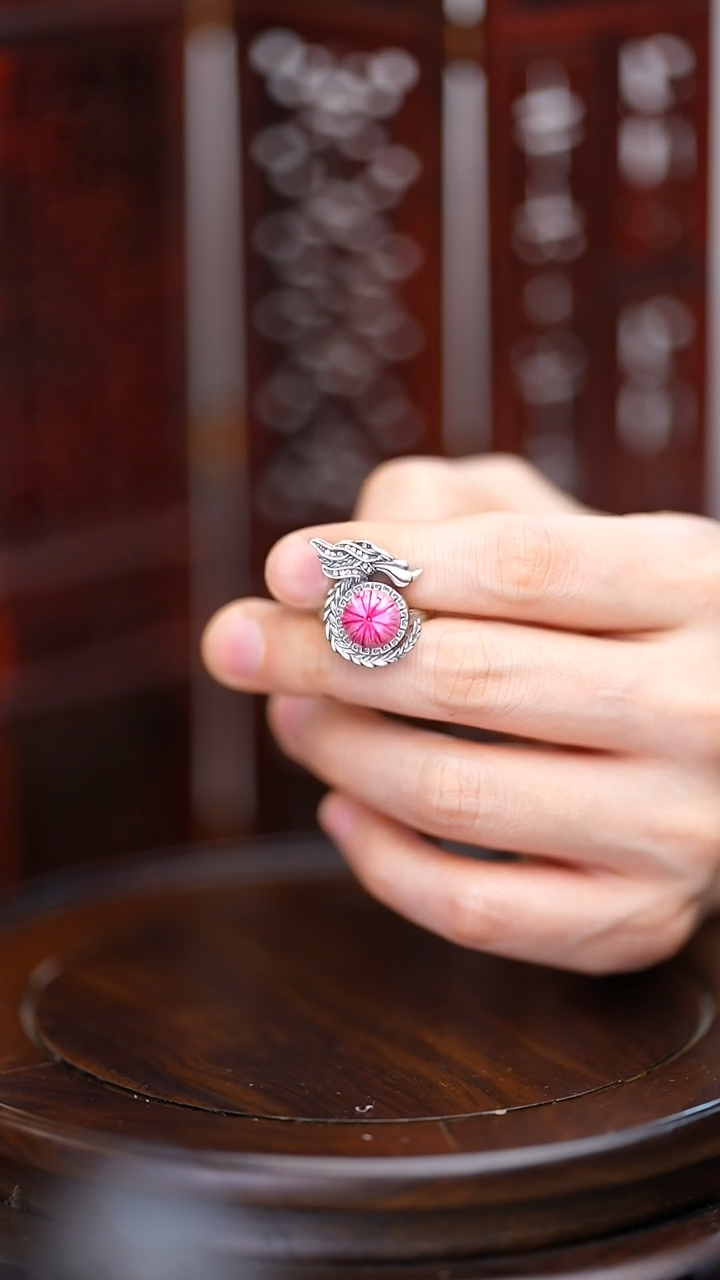 【闪购商品】刺绣黔东南苗族刺绣A699