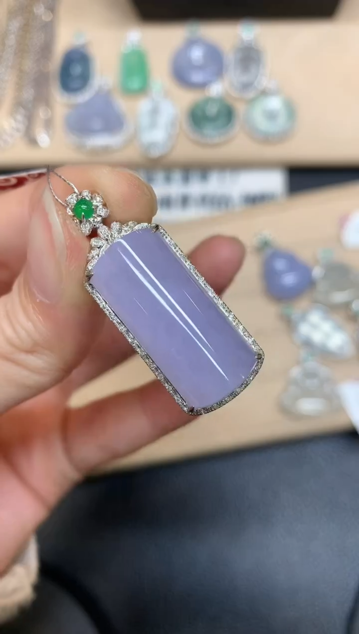 【闪购商品】翡翠吊坠(不含链)18K金镶嵌无事柱【无服务费