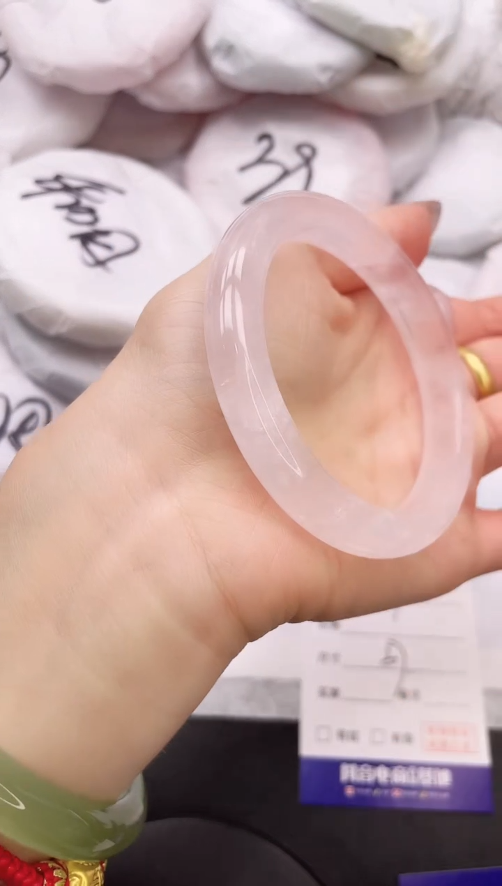 【闪购商品】石英质玉手镯未镶嵌16K09-57