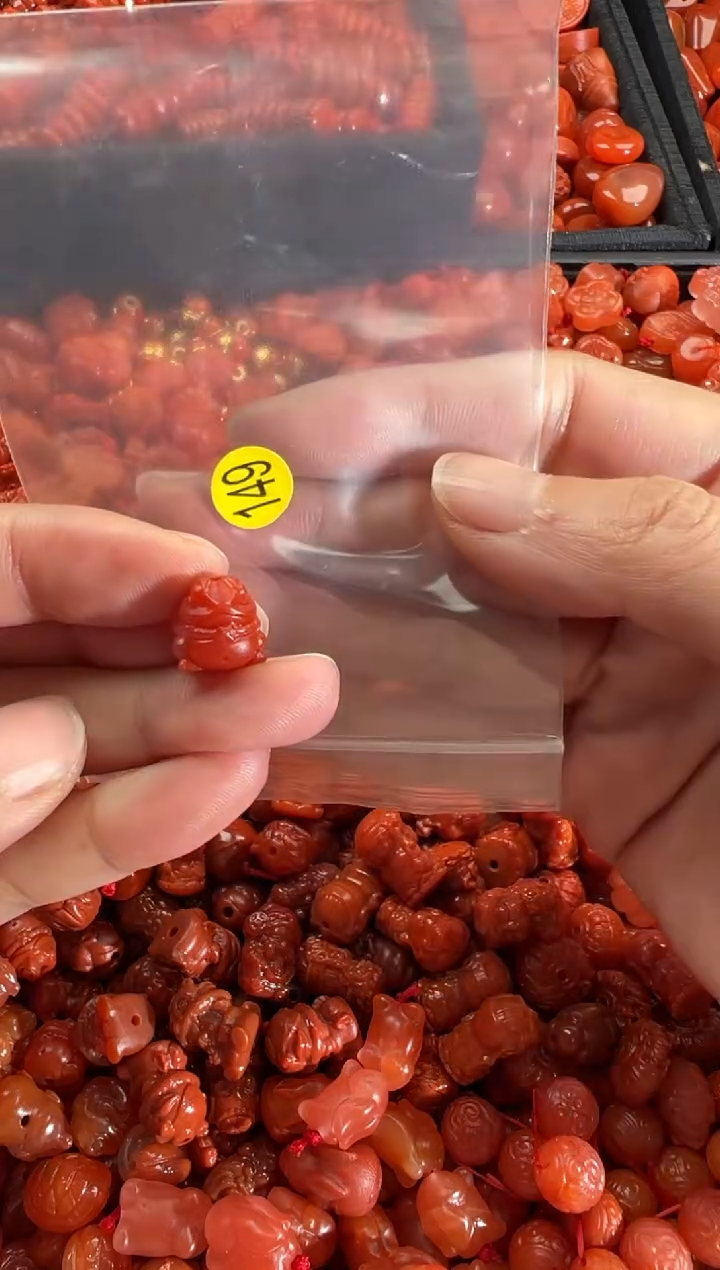 【闪购商品】南红玛瑙颈饰未镶嵌1