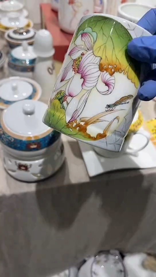 瓷笔筒隆达骨瓷1