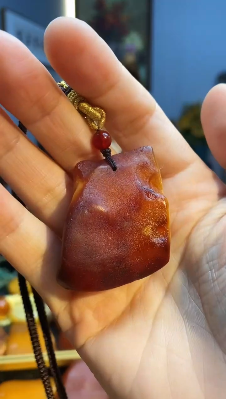 琥珀颈饰未镶嵌挂件